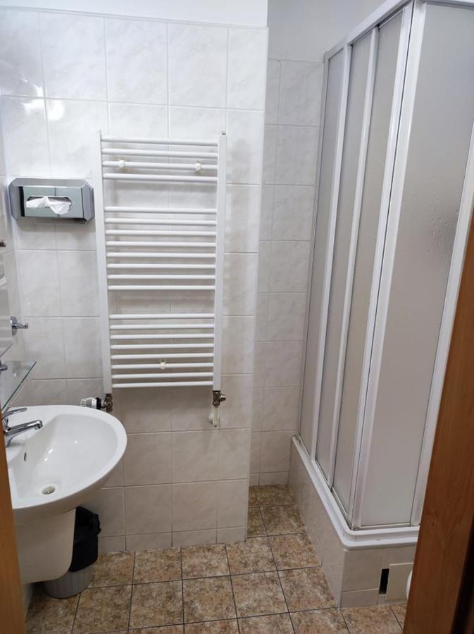Hotel Jaskovska Krcma Horní Těrlicko Exteriör bild